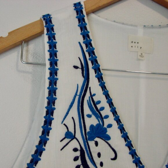 Dee Elly Dress Path to Paradise Blue White Embroidered Sleeveless Ruffle Medium - Picture 8 of 15